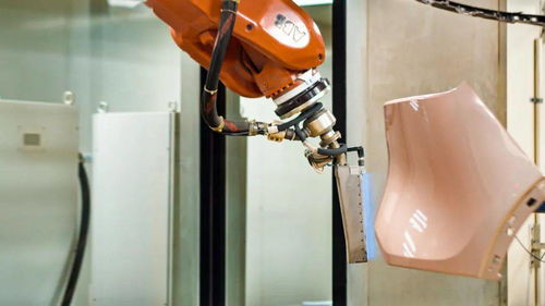 探秘岚图世界级4.0数字工厂田亮李锐首开汽车品牌最大盲盒